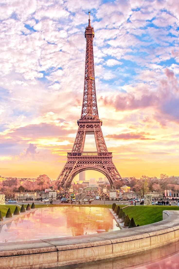 Paris Vacation Travel Guide